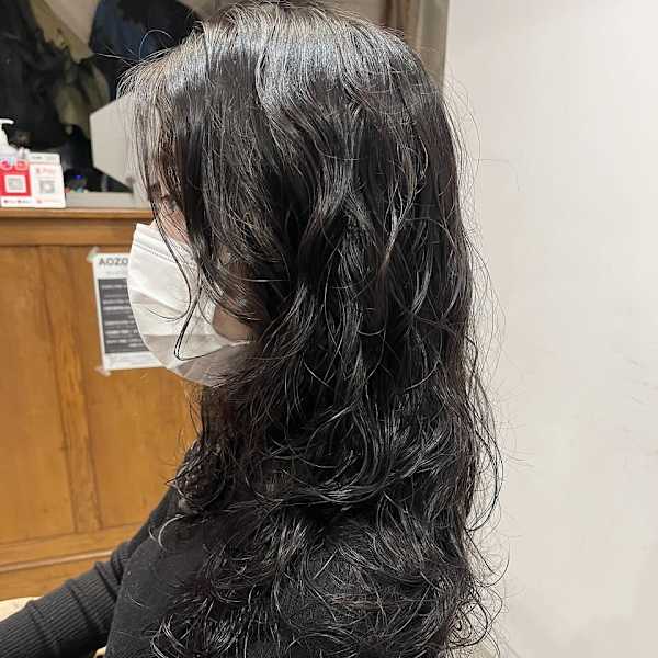 黒髪ロング＊レイヤーパーマ|AOZORA HAIR kaminoura