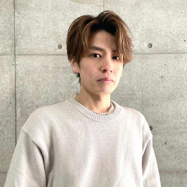 Sio. hair【シオ ヘアー】のスタッフ紹介。岩永　誠弥