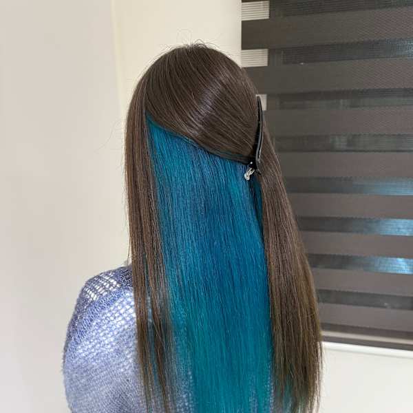 デザインカラー インナーカラー ターコイズブルー