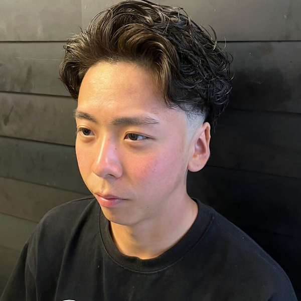 ナチュラルパーマ ダウンパーマ オールバック スキンフェード|全室完全個室 THIS IS BARBER 4th