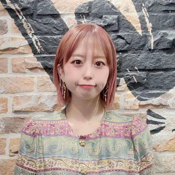 HAIR-MAKE FLOW SHINJUKU【ヘアメイク フロー シンジュク】のスタッフ紹介。FLOW machi