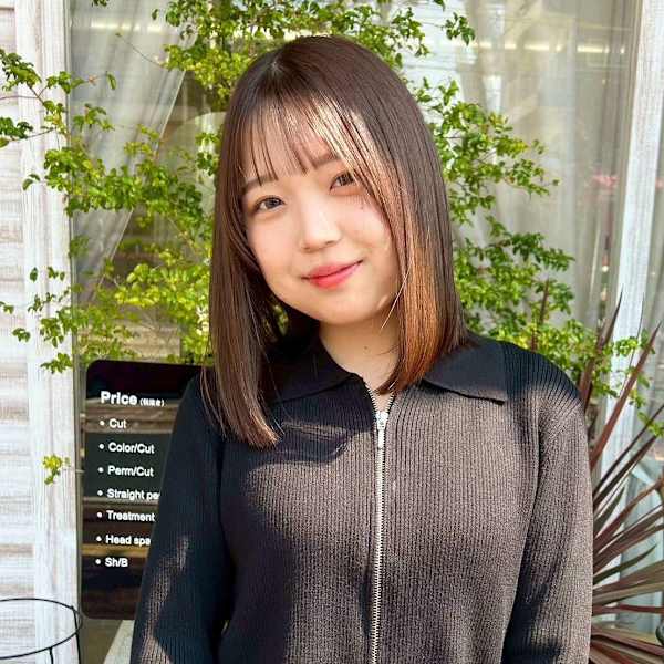 艶感カラー/ミディアムカット