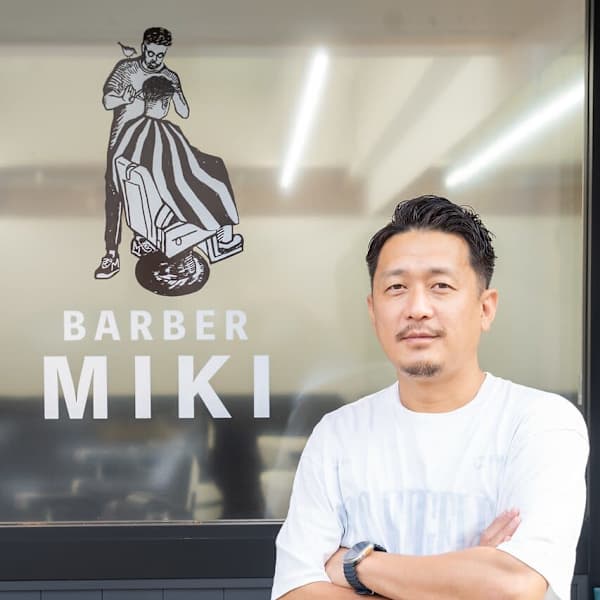 BARBER MIKI 塚本【バーバー ミキ ツカモト】のスタッフ紹介。BARBERSHINYA