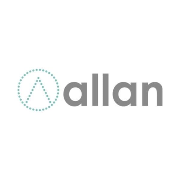 エイジングケアヘアサロンallan【エイジングケアヘアサロンアレン】のスタッフ紹介。杉村 侑花