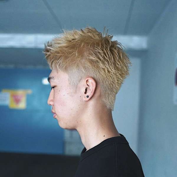 スパイキーショート／ハイトーン／平塚美容室