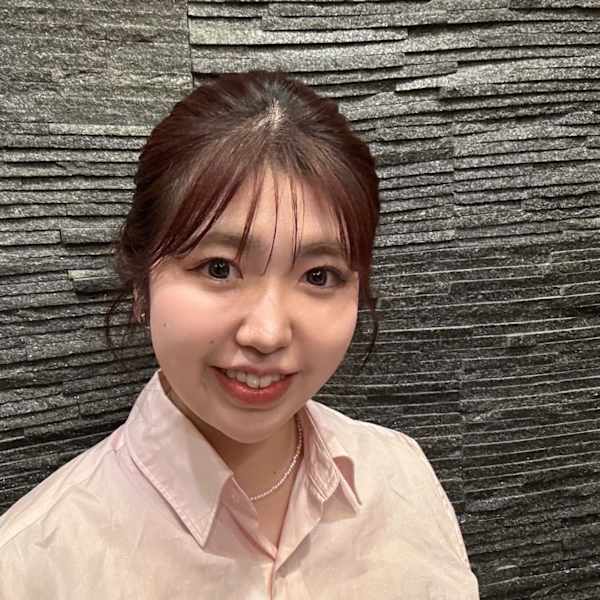 HIROGINZA 恵比寿店【ヒロ銀座】渋谷中目黒代官山広尾【ヒロギンザヘアーサロン エビステン】のスタッフ紹介。阿部結奈