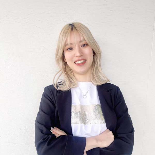 N+lita 近鉄八尾【エヌプラスリタ キンテツヤオ】【エヌプラスリタ キンテツヤオ】のスタッフ紹介。浜田 息吹