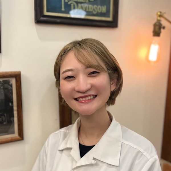 ヒロ銀座 BARBER SHOP 新宿店【ヒロギンザバーバーショップシンジュクテン】のスタッフ紹介。八木誉理花