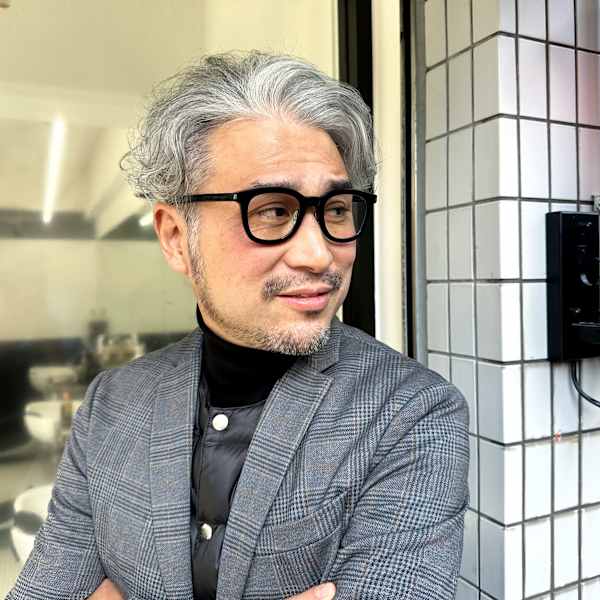 スタイリングが楽になる!根元、毛先に動きのあるパーマ