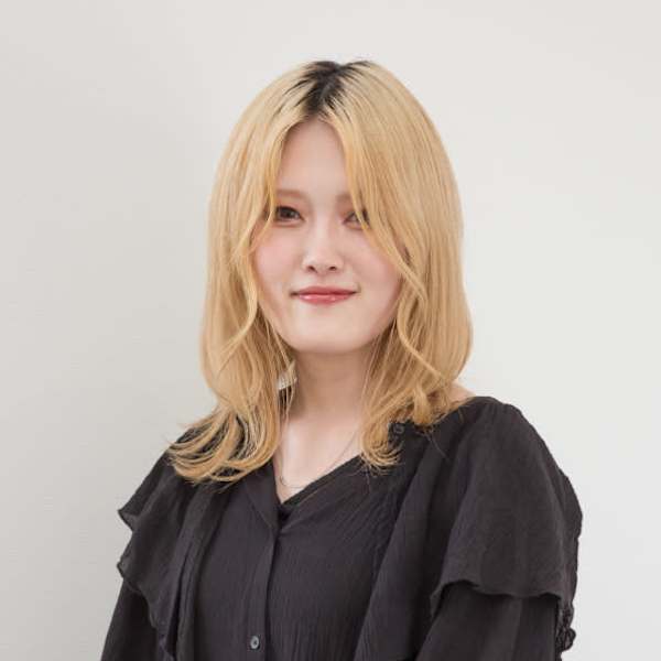 Hair Salon for D【ヘアサロン フォーディー】のスタッフ紹介。岩本 紋音