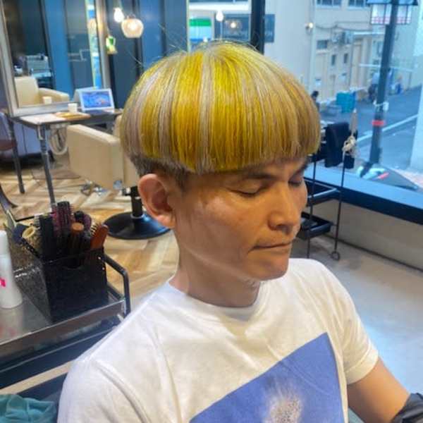 マッシュルームカット×デザインカラー