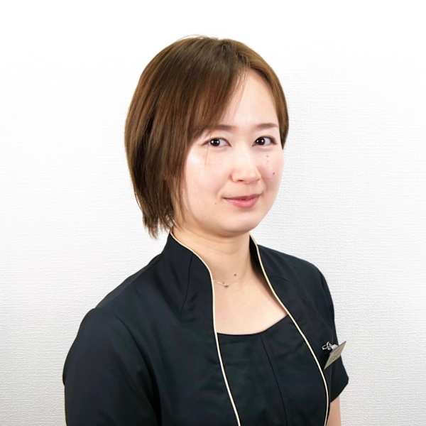 ドライヘッドスパ専門店アリエス柏【ドライヘッドスパセンモンテンアリエスカシワ】のスタッフ紹介。リサコ