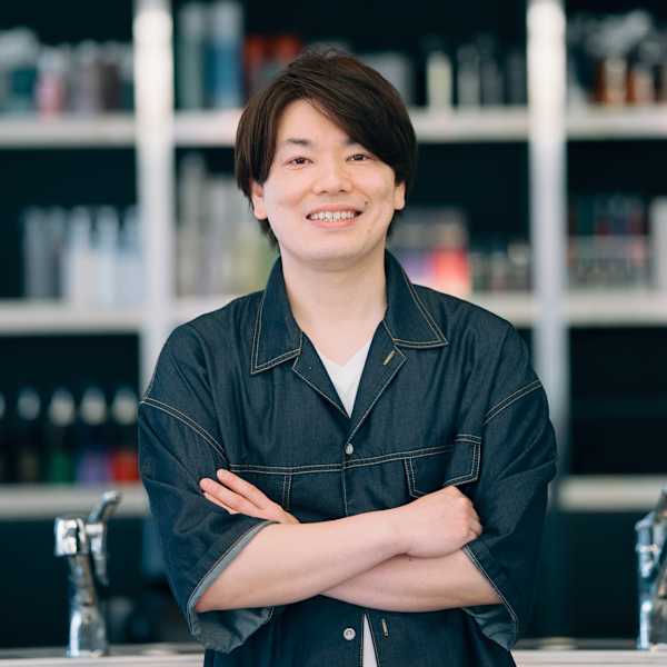 ALL DAY HELLO'S【オールデイハローズ】のスタッフ紹介。西垣 未来雄