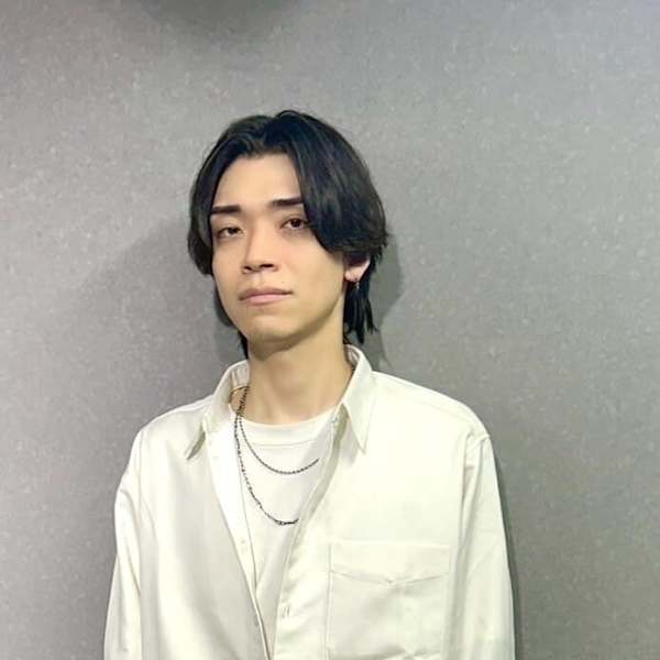 est-r.Fukuoka【福岡博多店】【エストアールフクオカ フクオカハカタテン】のスタッフ紹介。Hiroto