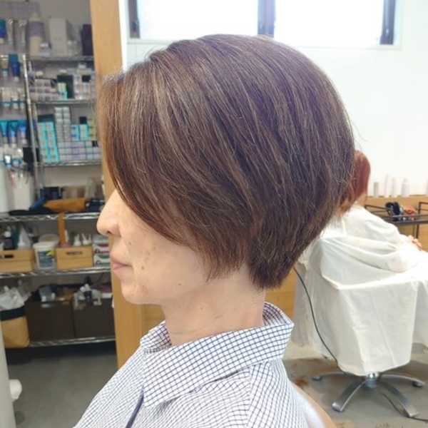 白髪ぼかしハンサムショート