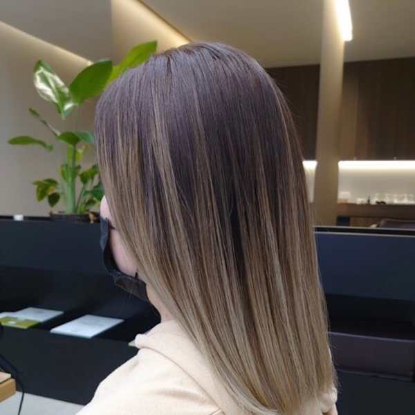 バレイヤージュ風カラー