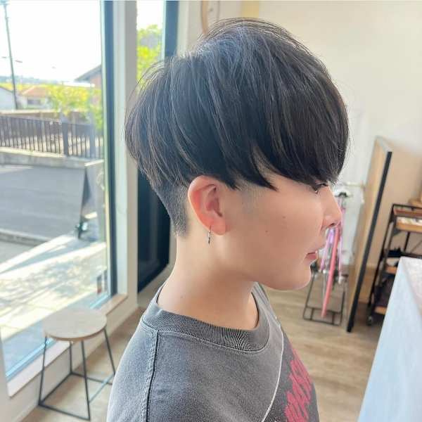 刈り上げショートハイライトデザインカラー|ARBRE hair&make