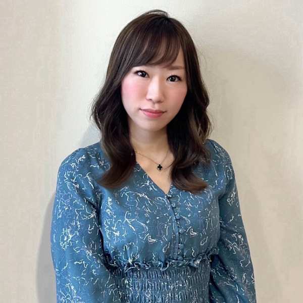 Euphoria 銀座本店 Smart Salon【ユーフォリア】【ユーフォリア ギンザ ホンテン スマートサロン】のスタッフ紹介。山村 実和子【全店人気No.1】ミルボンビューティソムリエ