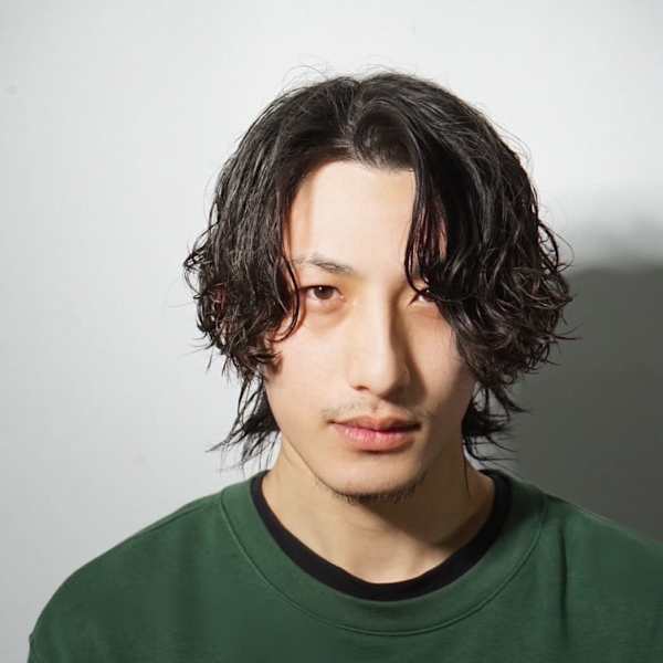 セミロングスパイラルパーマ