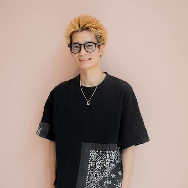 NYNY 長岡天神店【ニューヨークニューヨーク ナガオカテンジンテン】のスタッフ紹介。古津　遼平