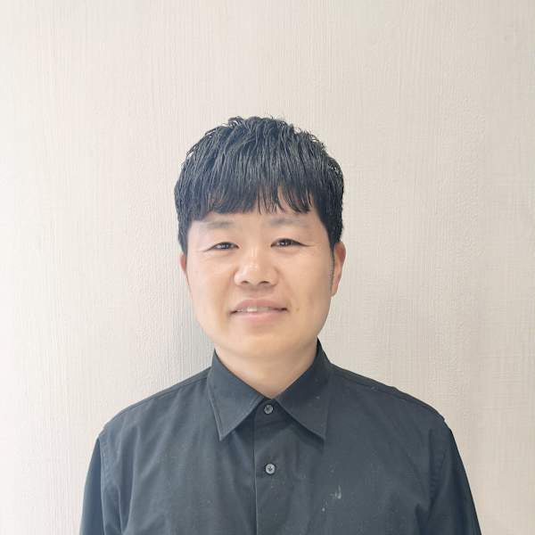 HAIR & MAKE EARTH 花小金井店【ヘアメイクアース ハナコガネイテン】のスタッフ紹介。増田裕人