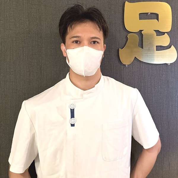 経絡整体&ストレッチ 足の楽 歌舞伎町店【ケイラクセイタイアンドストレッチ アシノラク カブキチョウテン】のスタッフ紹介。サイ