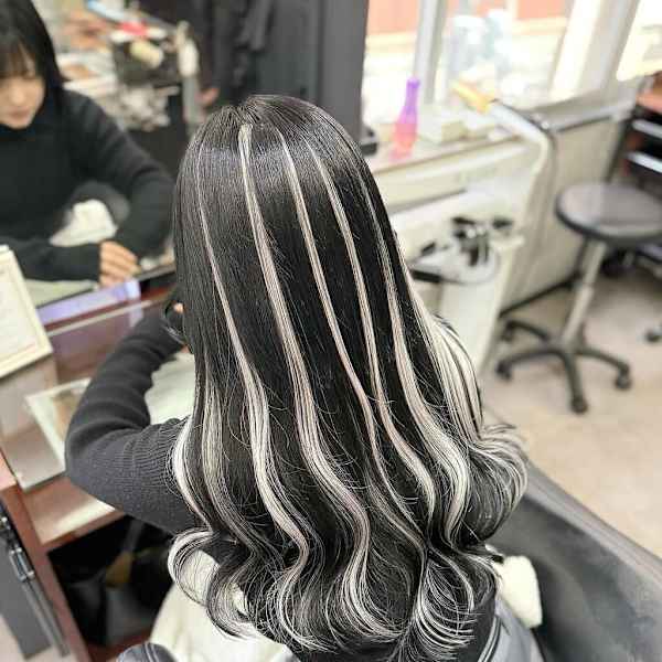 【TOMOstyle31】シールエクステでハイライト