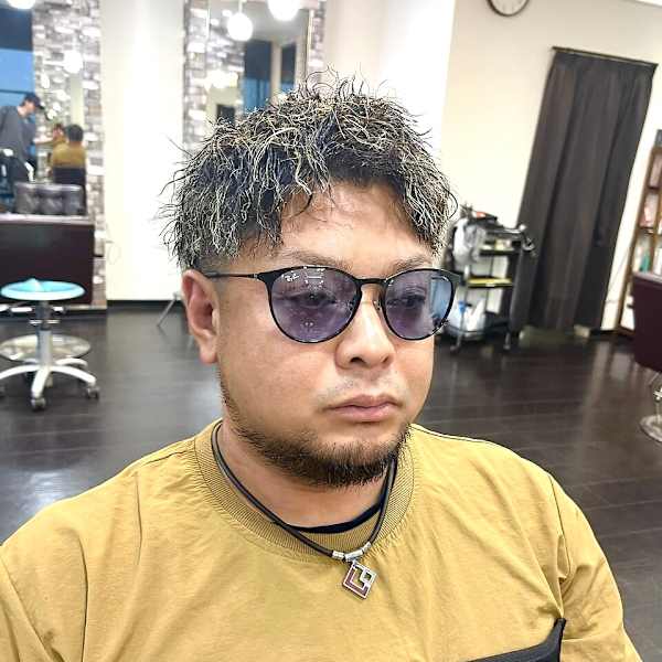 ツイストスパイラルパーマツーブロックマッシュメッシュフェード|HAIR MAKE ROSY 八軒店