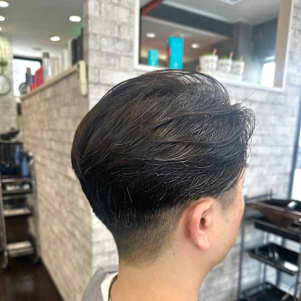 ツイストスパイラルパーマツーブロックマッシュメッシュフェード|HAIR MAKE ROSY 八軒店