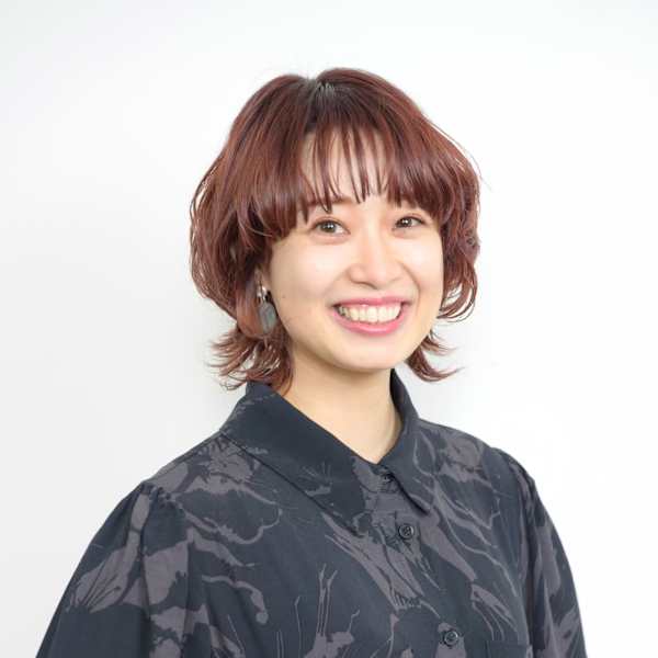 Hair&Make Bleu【ヘアーアンドメイクブルー】のスタッフ紹介。伊熊 美砂