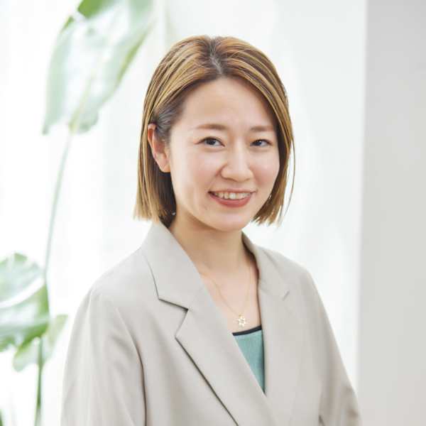 brisa 【ブリッサ】【ブリッサ】のスタッフ紹介。冨田 奈緒子