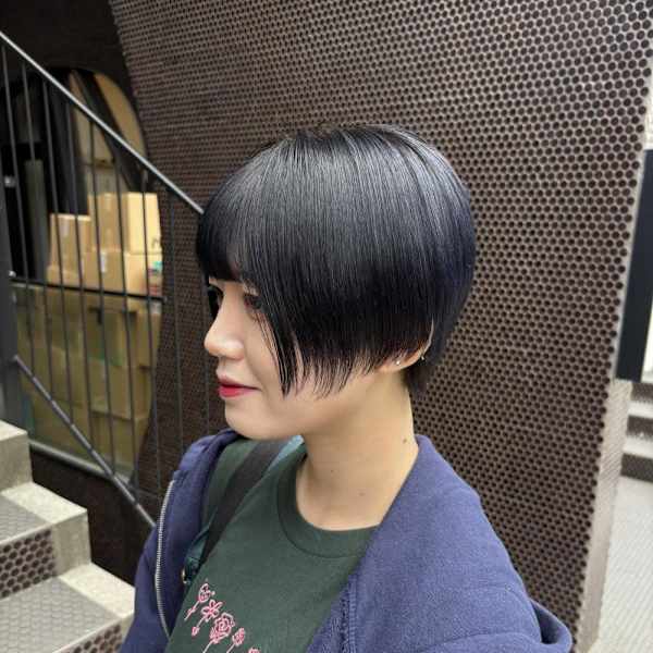 ブルーブラック