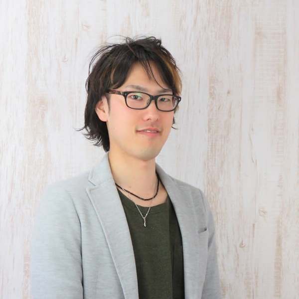 Vicella【ヴィセラ】のスタッフ紹介。小野 修平