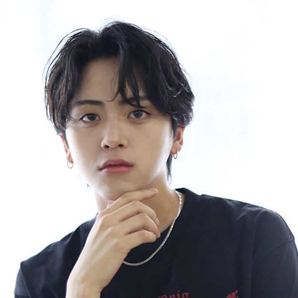 20代30代40代フェザーショートフェザーパーマセンタパート