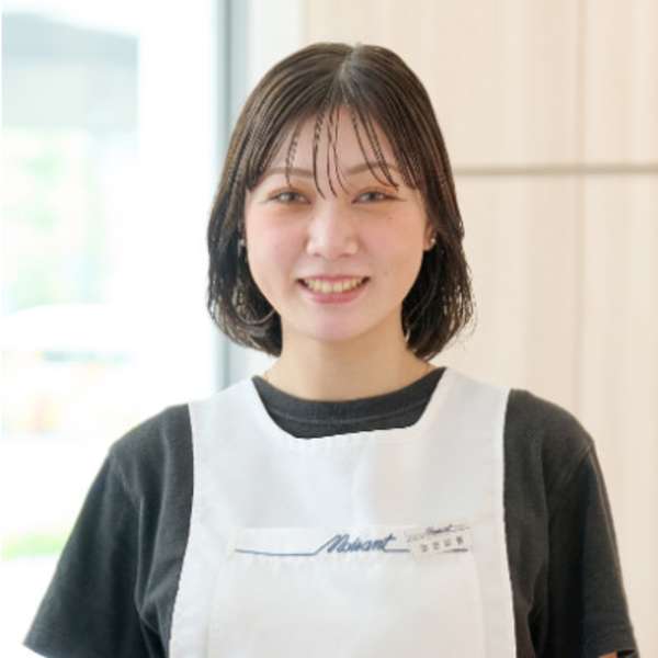 ヘアーカッティングガーデン ジャック・モアザン 横浜店【ジャックモアザン】のスタッフ紹介。安谷　彩香