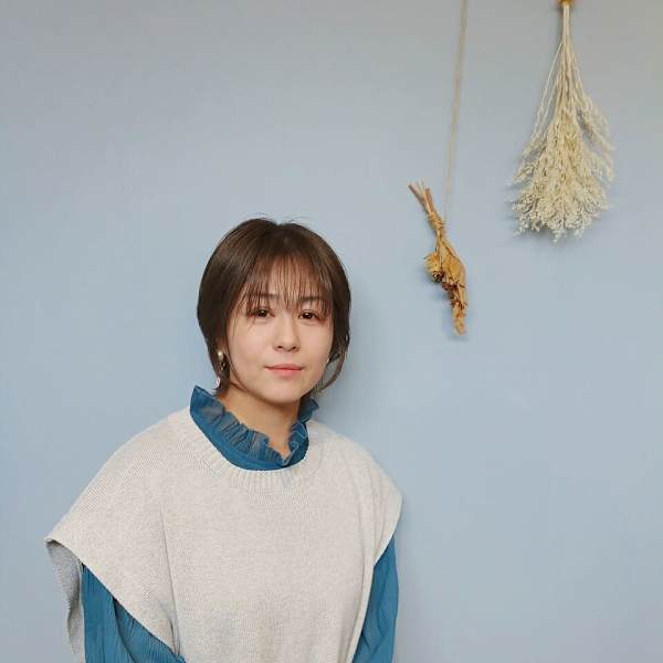 髪質改善サロンL'oiseau Bleu museum千早店【カミシツカイゼンサロンロアゾブルーミュージアムチハヤテン】のスタッフ紹介。YUKARI