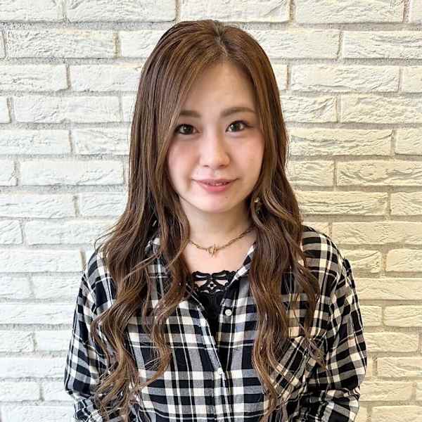 SOHO hair & botanical 大橋店【ソーホーヘアーアンドボタニカル オオハシテン】のスタッフ紹介。宮原 光里