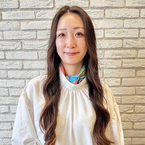 SOHO hair & botanical 大橋店【ソーホーヘアーアンドボタニカル オオハシテン】のスタッフ紹介。小城 みか