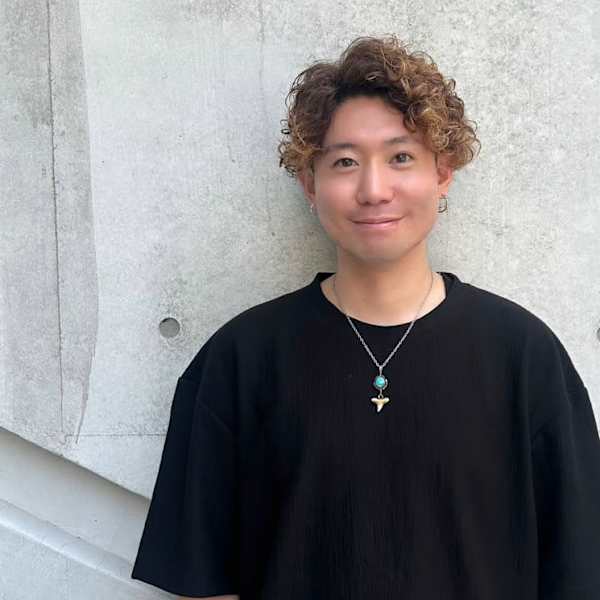 hair&life egerie days【ヘア アンド ライフ エジェリデイズ】のスタッフ紹介。前田　優