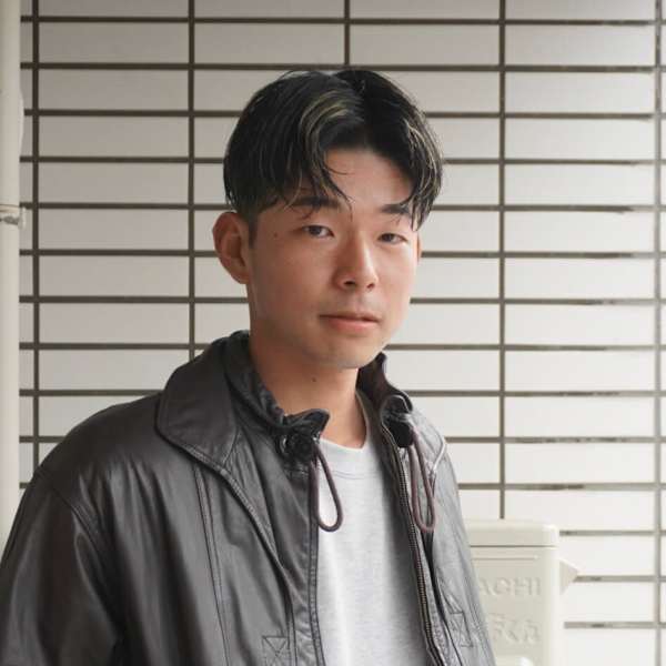 ツーブロ × ナチュラルセンターパートで作る、こなれヘア！