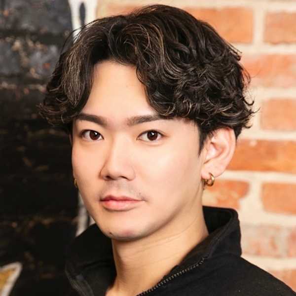 Dorcus 上野店 <理容室>/バーバー/メンズパーマ【ドルクス】【ドルクス ウエノテン】のスタッフ紹介。遠藤 秀斗