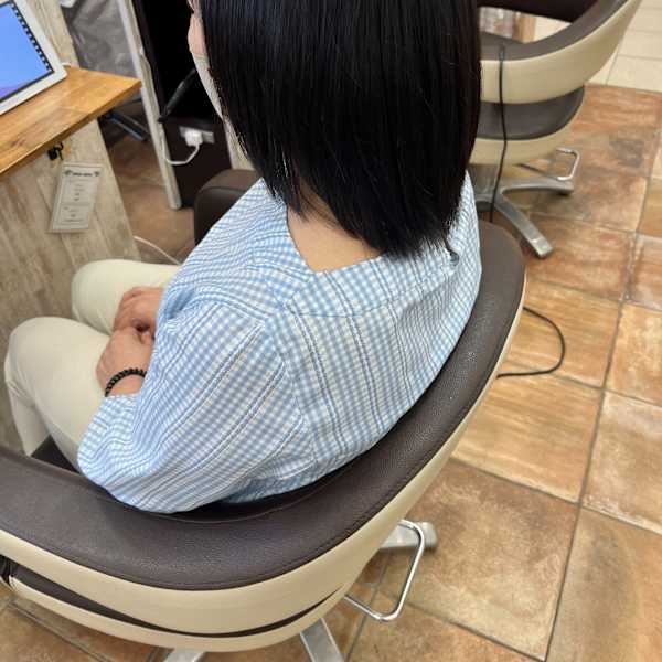 艶めくナチュラルストレート