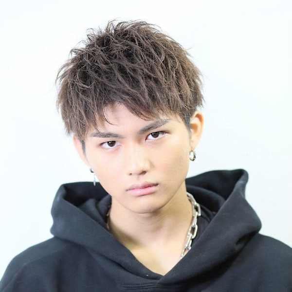 アップバング　刈り上げ