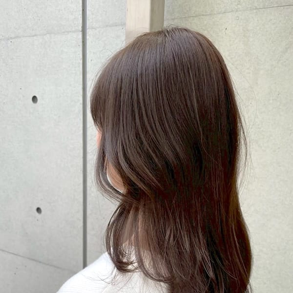 ゆるふわ巻きステップカットグレージュ×髪質改善トリートメント|newi hau’oli 札幌駅前店