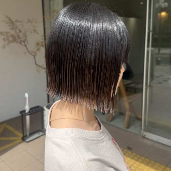切りっぱなしボブ