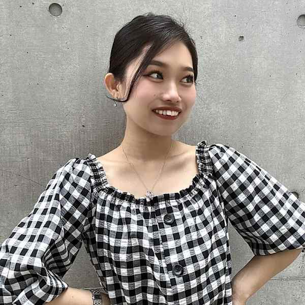 Zina 梅田茶屋町 髪質改善/前髪カット/韓国レイヤーカット【ジーナ】【ジーナ ウメダチャヤマチ カミシツカイゼンマエガミカットカンコクレイヤーカット ジーナ】のスタッフ紹介。万夢