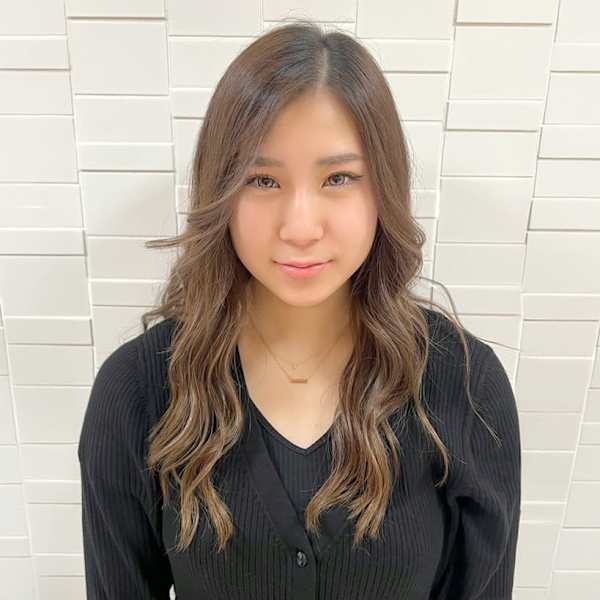 ヘアーサロン ソシエ 町田東急ツインズ店【ソシエ】のスタッフ紹介。奥野 妃南