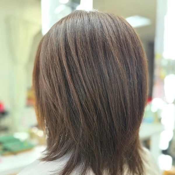 ミディアムレイヤー|HAIRS DESIREE