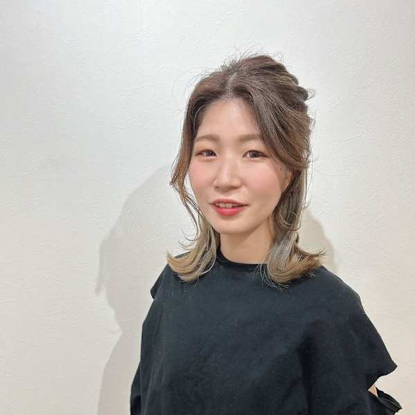 コトナ 越谷店【コトナコシガヤテン】のスタッフ紹介。今井 優希/白髪染め・縮毛矯正高評価◎