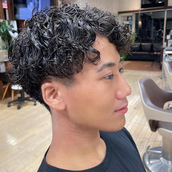 イケメンスパイラルパーマ
